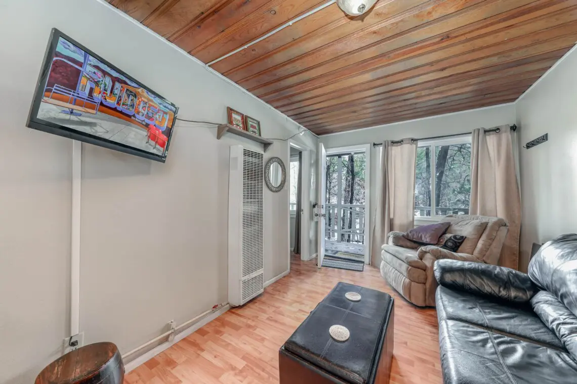 b2c6f47c 1a9d 4cf1 9ba6 a7a5e1926e7d.jpg