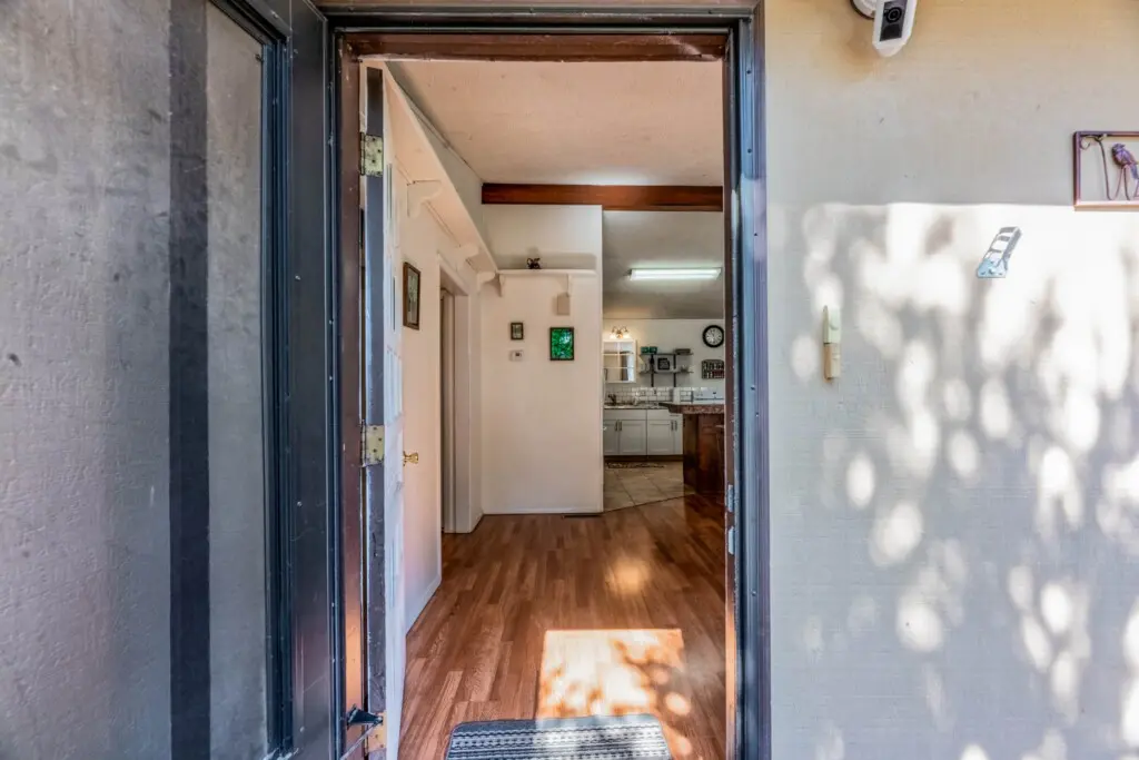 c630c74d 3382 48c0 a7f4 d7606bdce5ef.jpg