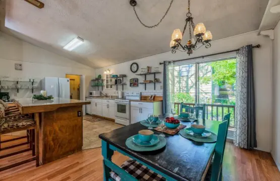 e1537d97 f797 4dca adce fbf7cf566afd.jpg